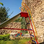 Tesinov