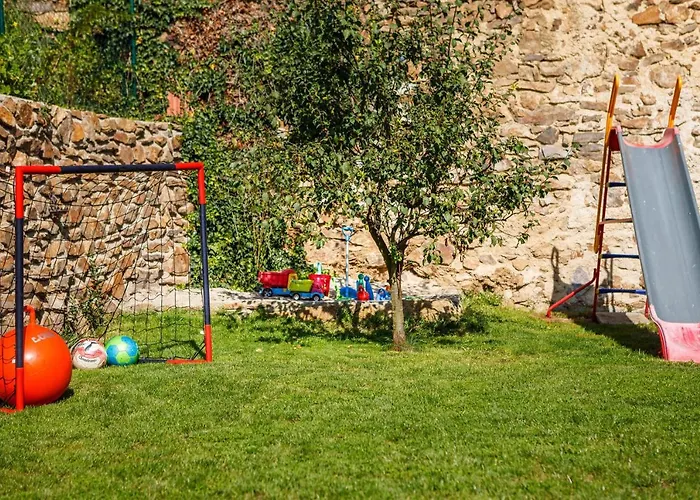 Nyaraló Tesinov Protivín